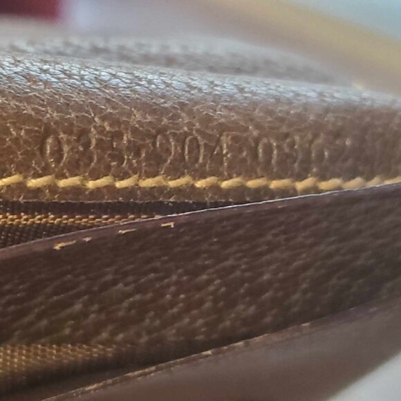 Gucci Vintage Horsebit Bi-Fold Kisslock Wallet - Picture 14 of 14